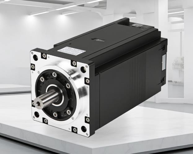 伺服驅(qū)動(dòng)器賦能工業(yè)自動(dòng)化:多場(chǎng)景應(yīng)用方案深度解析 伺服驅(qū)動(dòng)器賦能工業(yè)自動(dòng)化:多場(chǎng)景應(yīng)用方案深度解析